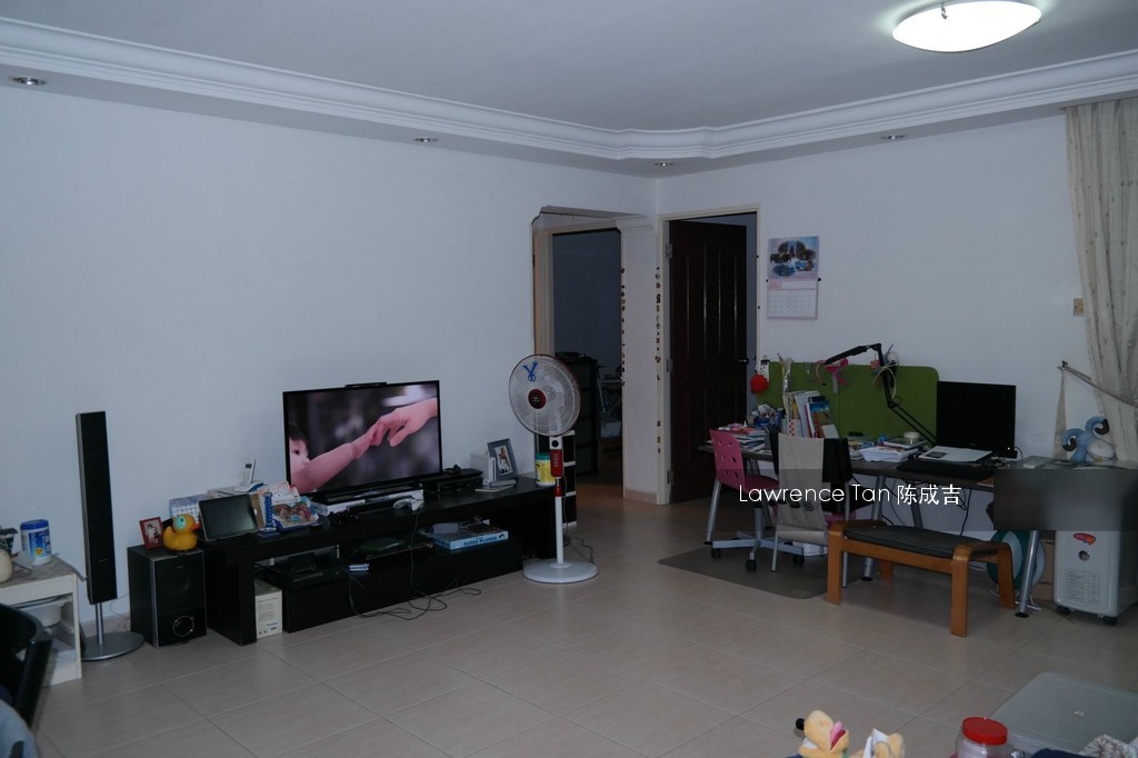 Compassvale Crescent thumbnail photo